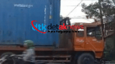 Timbun Solar Subsidi Truk Oren Keliling SPBU Medan